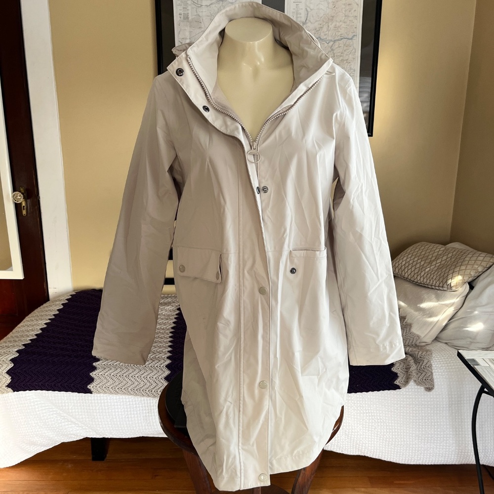 Barbour Katafront Jacket Vented, Hide-away Hood Color: Mist - Picture 2 of 12